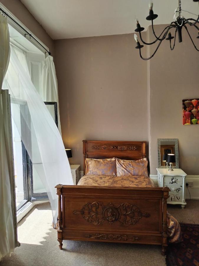 דירות דובר Sea View Studio Flat With Balcony, Parking מראה חיצוני תמונה