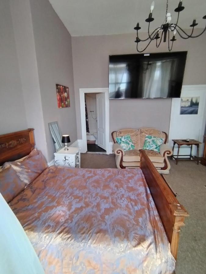 דירות דובר Sea View Studio Flat With Balcony, Parking מראה חיצוני תמונה